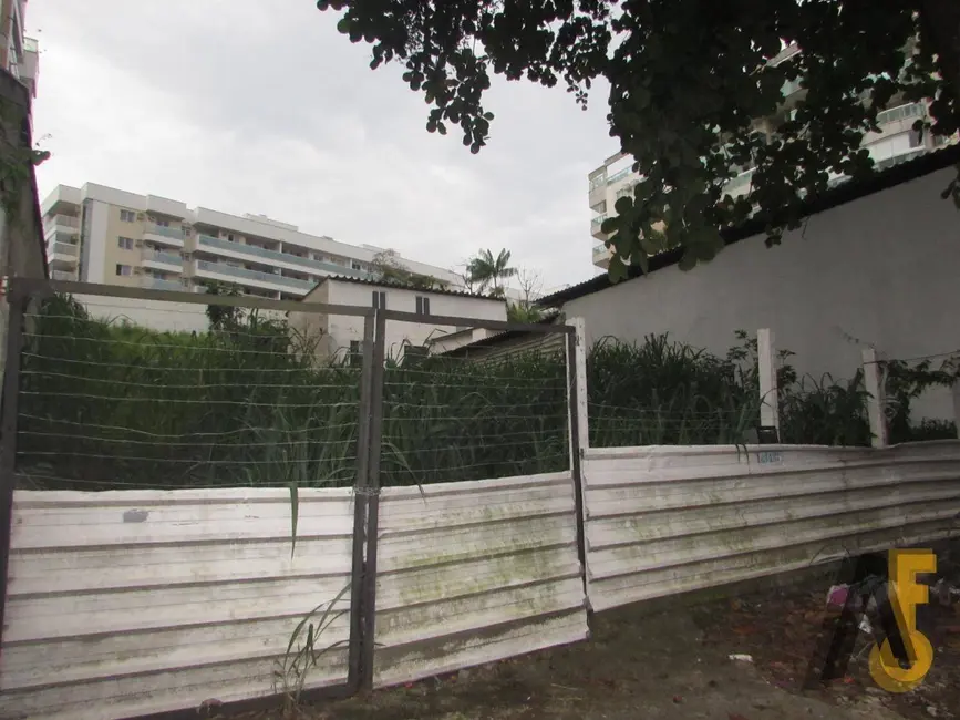 Foto 3 de Terreno / Lote à venda, 840m2 em Rio De Janeiro - RJ