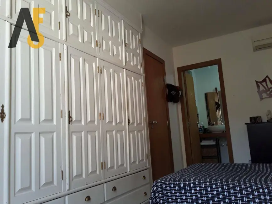 Casa de Condomínio com 4 quartos à venda, 200m2 em Anil, Rio De Janeiro - RJ - imagem 4 Foto 4 de Casa de Condomínio com 4 quartos à venda, 200m2 em Anil, Rio De Janeiro - RJ