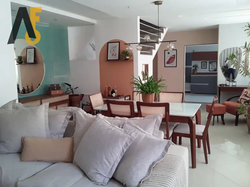 Casa de Condomínio com 4 quartos à venda, 200m2 em Anil, Rio De Janeiro - RJ - imagem 1 Foto 1 de Casa de Condomínio com 4 quartos à venda, 200m2 em Anil, Rio De Janeiro - RJ