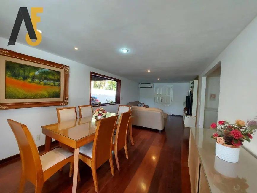 Casa de Condomínio com 5 quartos à venda, 600m2 em Anil, Rio De Janeiro - RJ - imagem 5 Foto 5 de Casa de Condomínio com 5 quartos à venda, 600m2 em Anil, Rio De Janeiro - RJ