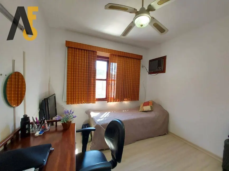 Casa de Condomínio com 5 quartos à venda, 600m2 em Anil, Rio De Janeiro - RJ - imagem 9 Foto 9 de Casa de Condomínio com 5 quartos à venda, 600m2 em Anil, Rio De Janeiro - RJ