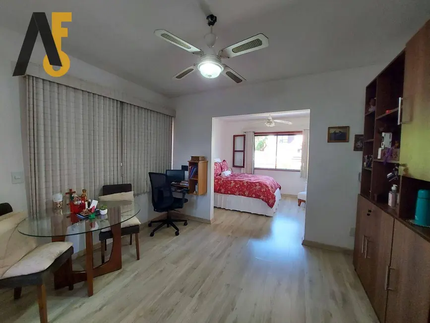 Casa de Condomínio com 5 quartos à venda, 600m2 em Anil, Rio De Janeiro - RJ - imagem 6 Foto 6 de Casa de Condomínio com 5 quartos à venda, 600m2 em Anil, Rio De Janeiro - RJ