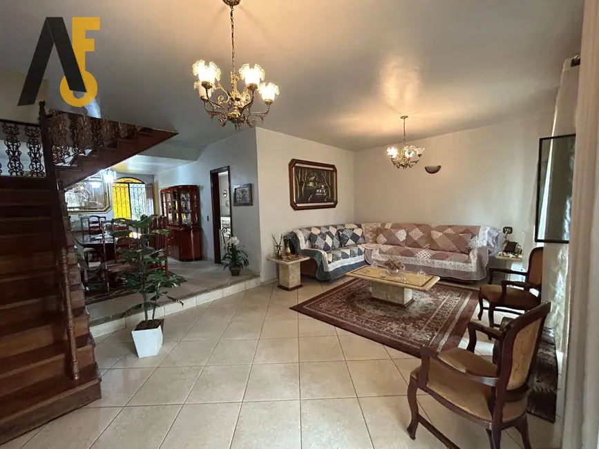 Casa com 5 quartos à venda, 1217m2 em Campinho, Rio De Janeiro - RJ - imagem 3 Foto 3 de Casa com 5 quartos à venda, 1217m2 em Campinho, Rio De Janeiro - RJ