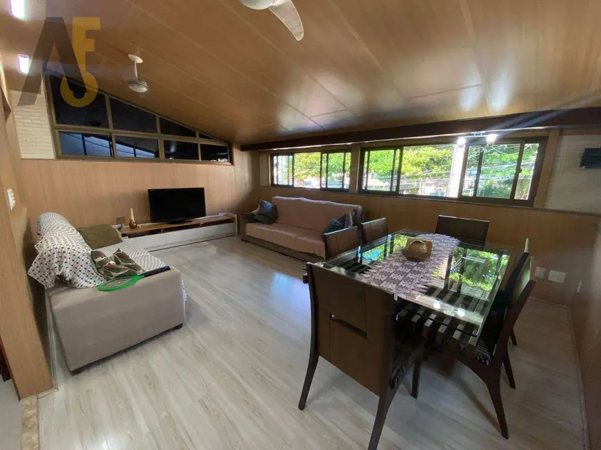 Casa de Condomínio com 4 quartos à venda, 284m2 em Rio De Janeiro - RJ - imagem 1 Foto 1 de Casa de Condomínio com 4 quartos à venda, 284m2 em Rio De Janeiro - RJ