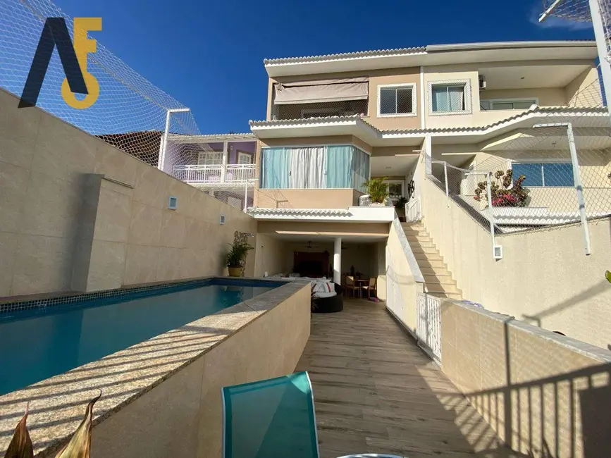 Foto 3 de Casa de Condomínio com 4 quartos à venda, 210m2 em Rio De Janeiro - RJ