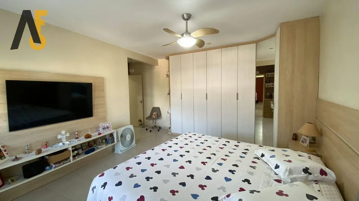 Casa de Condomínio com 3 quartos à venda, 200m2 em Anil, Rio De Janeiro - RJ - imagem 5 Foto 5 de Casa de Condomínio com 3 quartos à venda, 200m2 em Anil, Rio De Janeiro - RJ