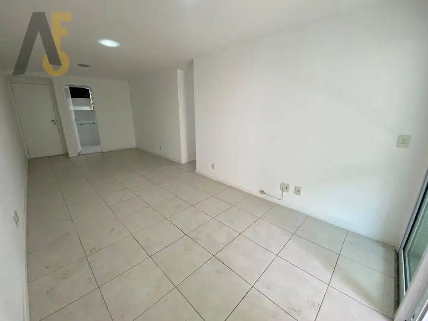 Apartamento com 3 quartos à venda, 102m2 em Rio De Janeiro - RJ - imagem 5 Foto 5 de Apartamento com 3 quartos à venda, 102m2 em Rio De Janeiro - RJ