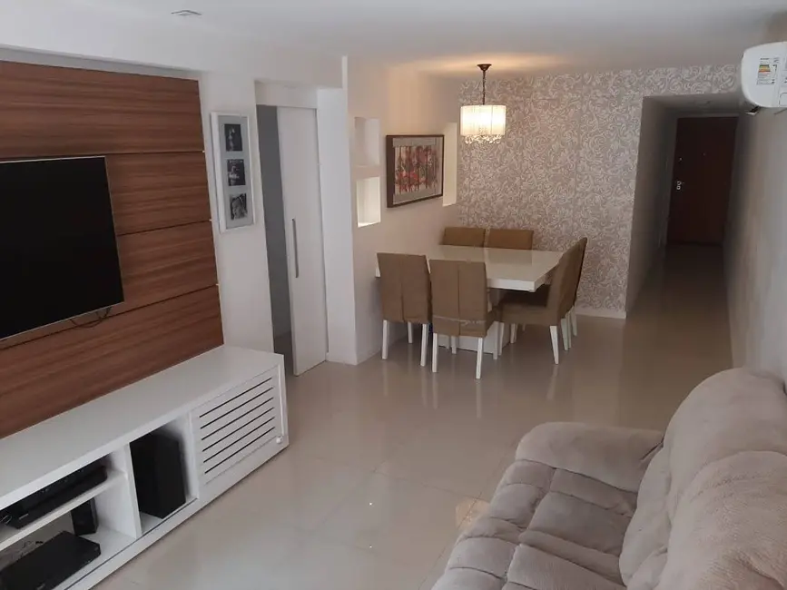 Foto 3 de Apartamento com 4 quartos à venda, 120m2 em Rio De Janeiro - RJ