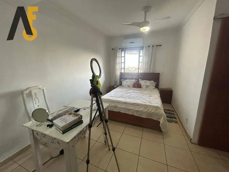 Casa com 4 quartos à venda, 225m2 em Rio De Janeiro - RJ - imagem 5 Foto 5 de Casa com 4 quartos à venda, 225m2 em Rio De Janeiro - RJ