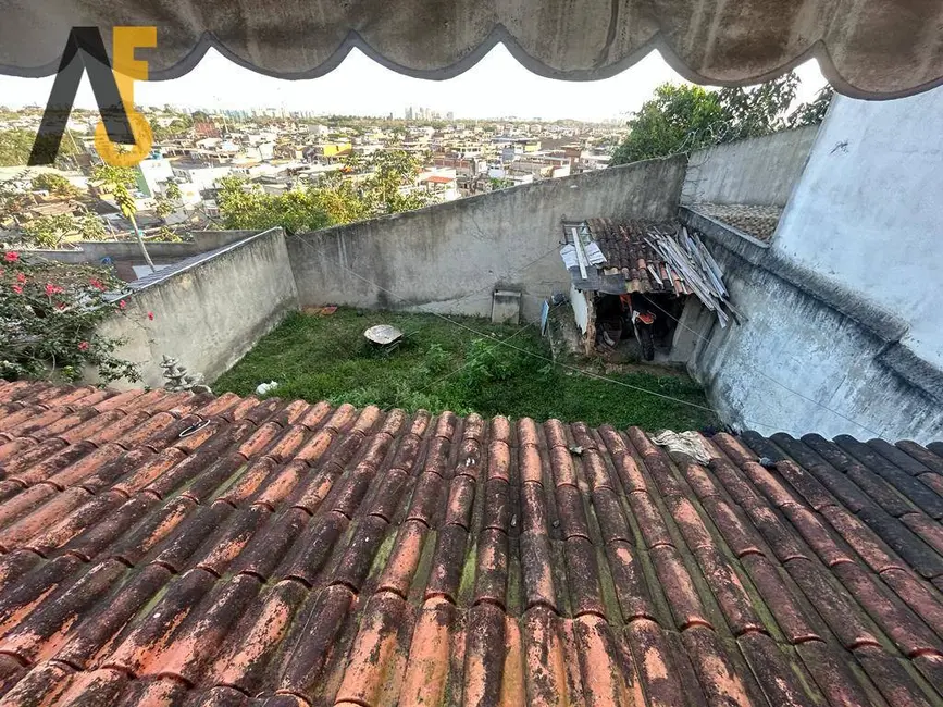 Casa com 4 quartos à venda, 225m2 em Rio De Janeiro - RJ - imagem 4 Foto 4 de Casa com 4 quartos à venda, 225m2 em Rio De Janeiro - RJ