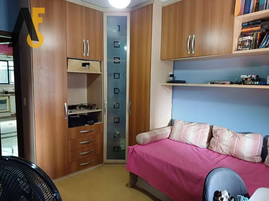 Apartamento com 3 quartos à venda, 120m2 em Rio De Janeiro - RJ - imagem 9 Foto 9 de Apartamento com 3 quartos à venda, 120m2 em Rio De Janeiro - RJ