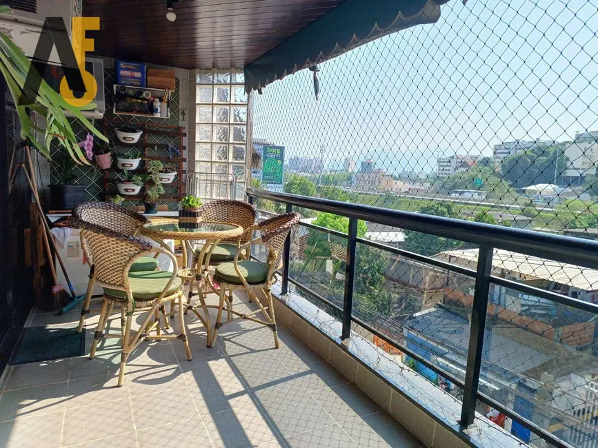 Apartamento com 3 quartos à venda, 120m2 em Rio De Janeiro - RJ - imagem 2 Foto 2 de Apartamento com 3 quartos à venda, 120m2 em Rio De Janeiro - RJ