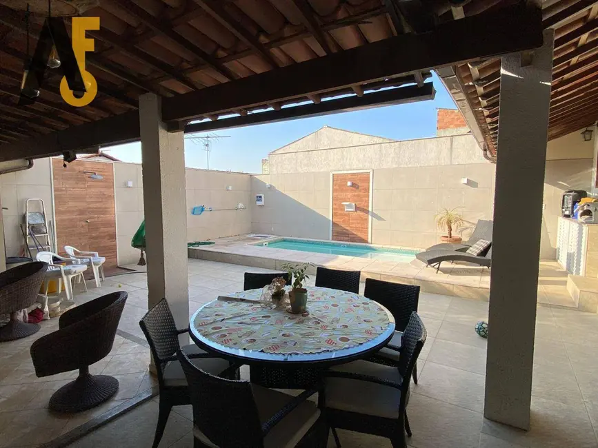 Casa com 2 quartos à venda, 249m2 em Pechincha, Rio De Janeiro - RJ - imagem 4 Foto 4 de Casa com 2 quartos à venda, 249m2 em Pechincha, Rio De Janeiro - RJ