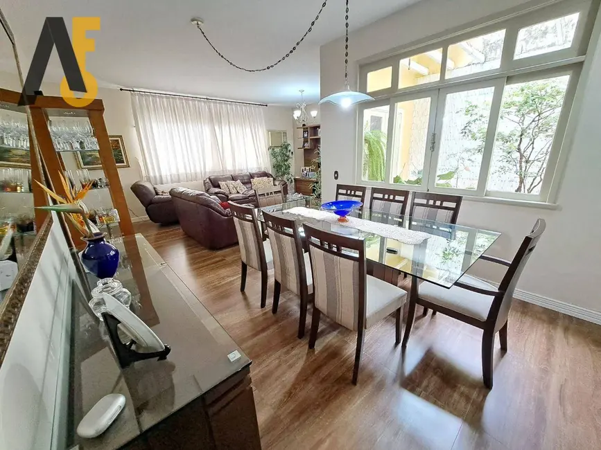 Casa com 5 quartos à venda, 366m2 em Rio De Janeiro - RJ - imagem 5 Foto 5 de Casa com 5 quartos à venda, 366m2 em Rio De Janeiro - RJ