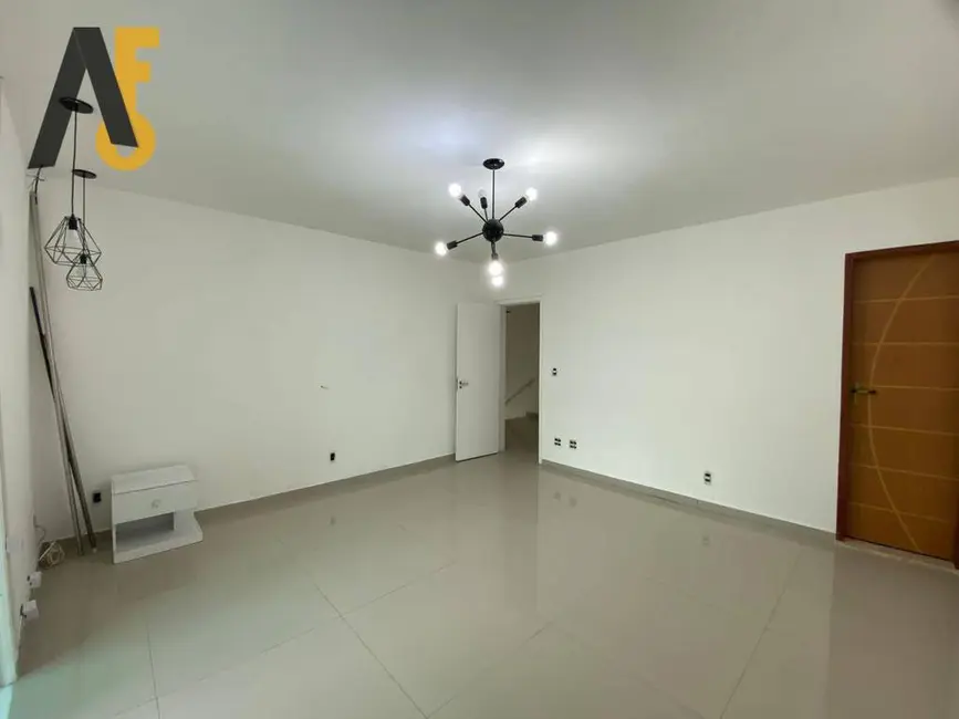 Casa de Condomínio com 5 quartos à venda, 245m2 em Taquara, Rio De Janeiro - RJ - imagem 8 Foto 8 de Casa de Condomínio com 5 quartos à venda, 245m2 em Taquara, Rio De Janeiro - RJ