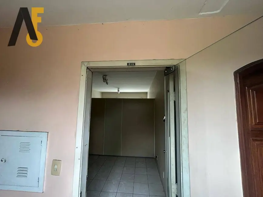Sala Comercial à venda, 27m2 em Rio De Janeiro - RJ - imagem 3 Foto 3 de Sala Comercial à venda, 27m2 em Rio De Janeiro - RJ
