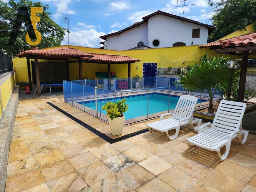 Casa com 4 quartos à venda, 462m2 em Anil, Rio De Janeiro - RJ - imagem 3 Foto 3 de Casa com 4 quartos à venda, 462m2 em Anil, Rio De Janeiro - RJ