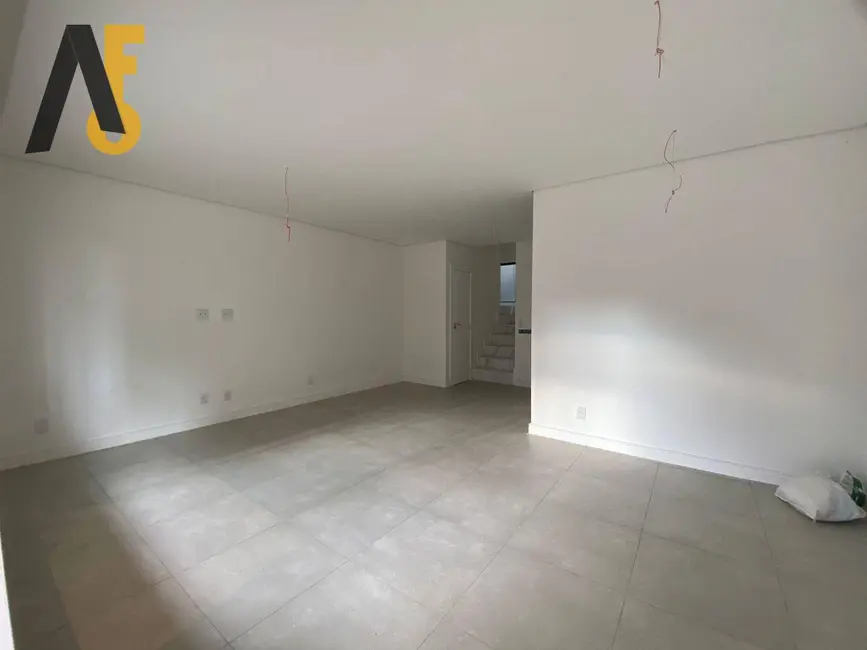 Foto 5 de Casa com 4 quartos à venda, 190m2 em Rio De Janeiro - RJ