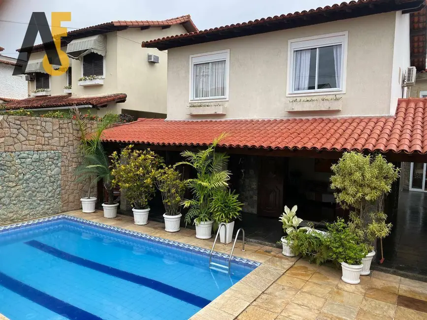 Casa com 4 quartos à venda, 600m2 em Anil, Rio De Janeiro - RJ - imagem 5 Foto 5 de Casa com 4 quartos à venda, 600m2 em Anil, Rio De Janeiro - RJ