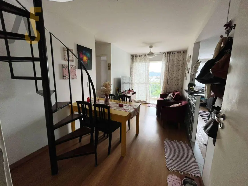 Foto 2 de Cobertura com 3 quartos à venda, 107m2 em Tanque, Rio De Janeiro - RJ