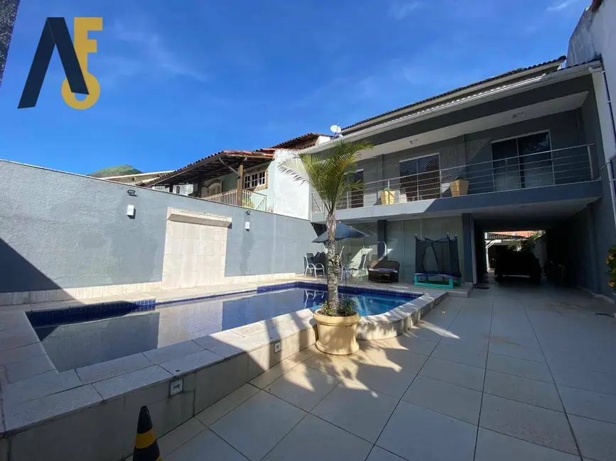 Foto 3 de Casa com 4 quartos à venda, 325m2 em Rio De Janeiro - RJ