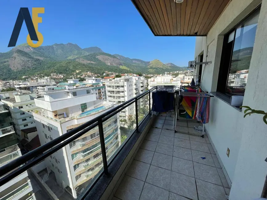 Foto 4 de Cobertura com 3 quartos à venda, 220m2 em Rio De Janeiro - RJ