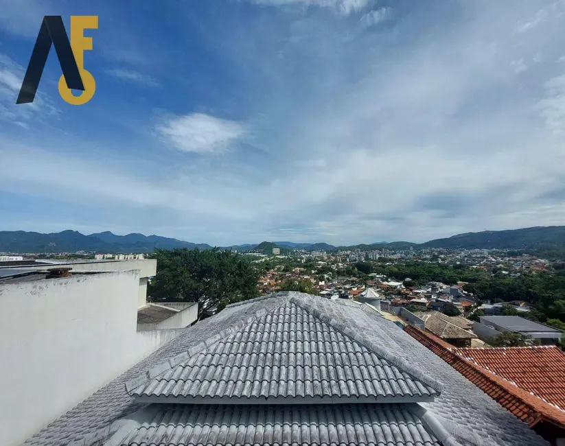 Casa de Condomínio com 5 quartos à venda, 452m2 em Anil, Rio De Janeiro - RJ - imagem 6 Foto 6 de Casa de Condomínio com 5 quartos à venda, 452m2 em Anil, Rio De Janeiro - RJ