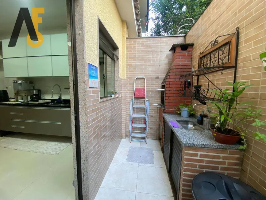 Foto 8 de Casa com 4 quartos à venda, 140m2 em Rio De Janeiro - RJ