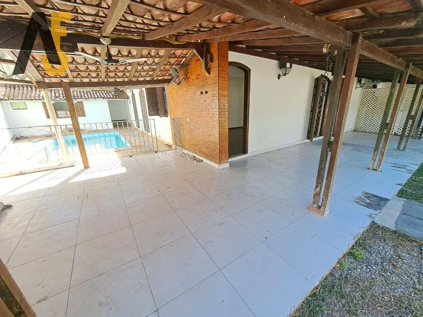 Casa com 3 quartos à venda, 370m2 em Anil, Rio De Janeiro - RJ - imagem 4 Foto 4 de Casa com 3 quartos à venda, 370m2 em Anil, Rio De Janeiro - RJ