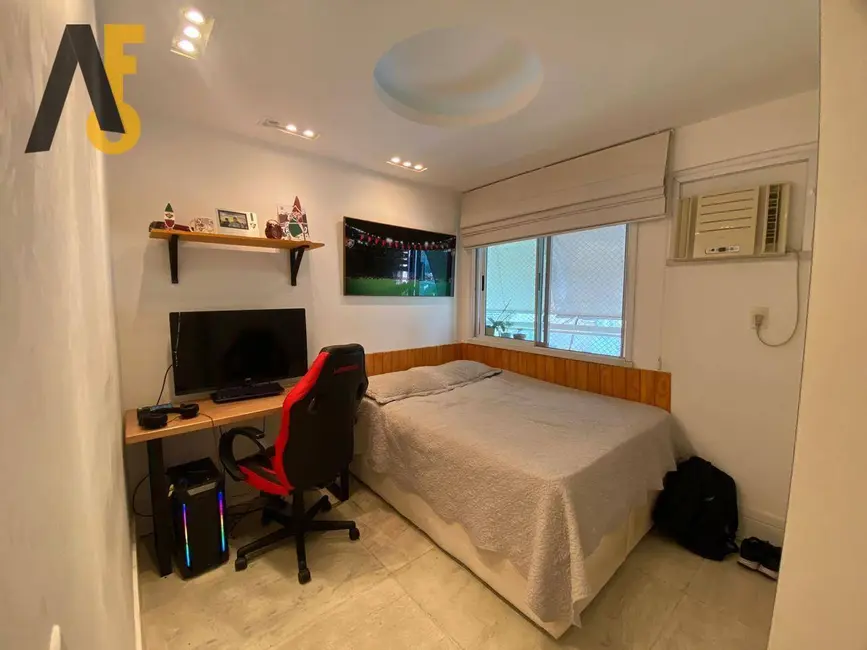 Cobertura com 3 quartos à venda, 193m2 em Rio De Janeiro - RJ - imagem 8 Foto 8 de Cobertura com 3 quartos à venda, 193m2 em Rio De Janeiro - RJ