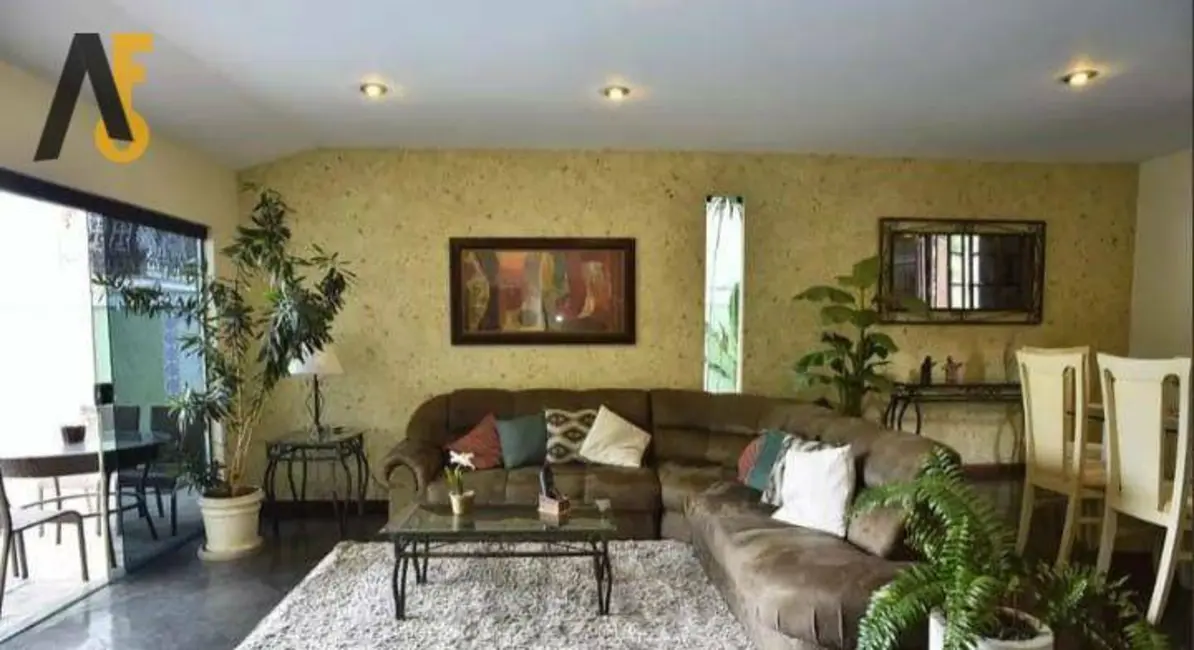 Foto 1 de Casa de Condomínio com 4 quartos à venda, 260m2 em Rio De Janeiro - RJ