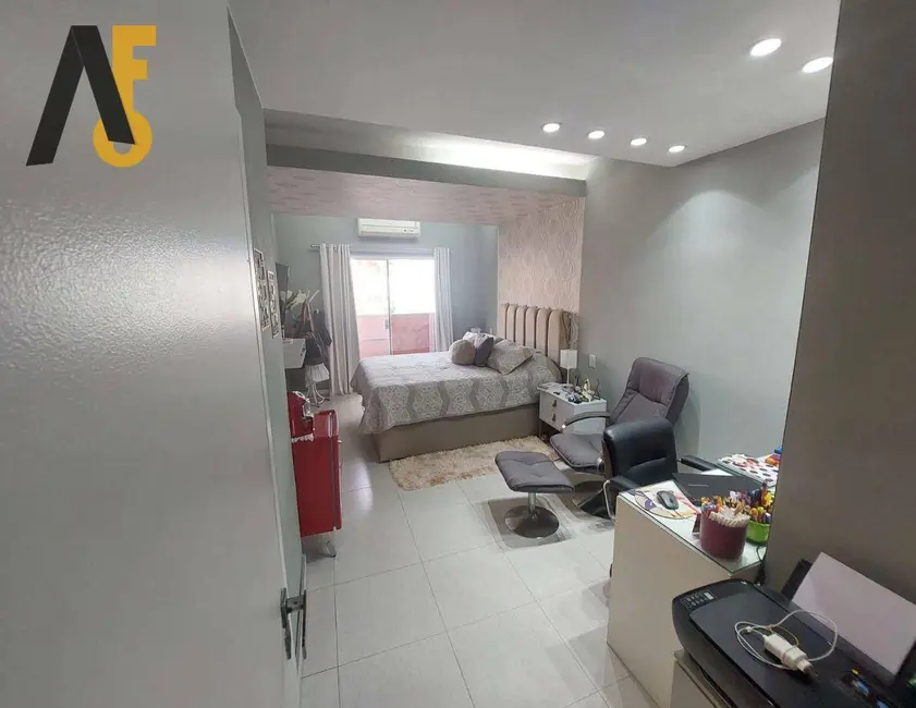 Casa de Condomínio com 6 quartos à venda, 203m2 em Rio De Janeiro - RJ - imagem 8 Foto 8 de Casa de Condomínio com 6 quartos à venda, 203m2 em Rio De Janeiro - RJ