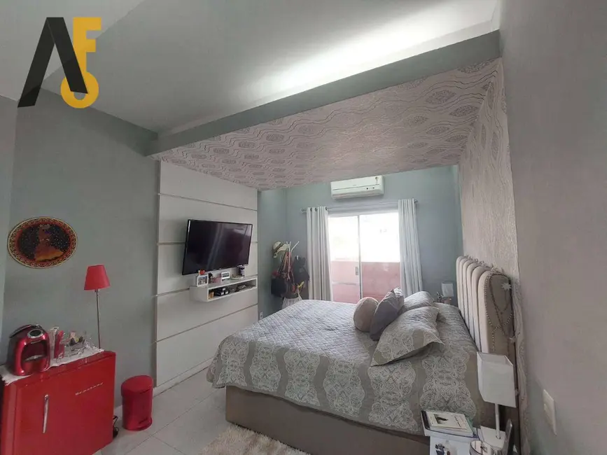 Casa de Condomínio com 6 quartos à venda, 203m2 em Rio De Janeiro - RJ - imagem 9 Foto 9 de Casa de Condomínio com 6 quartos à venda, 203m2 em Rio De Janeiro - RJ