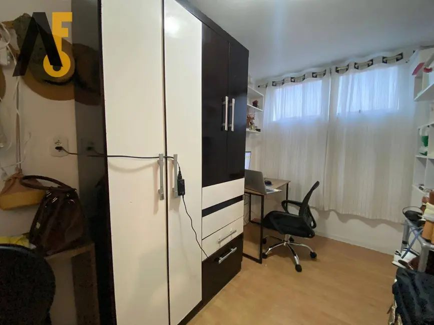 Apartamento com 3 quartos à venda, 77m2 em Tanque, Rio De Janeiro - RJ - imagem 7 Foto 7 de Apartamento com 3 quartos à venda, 77m2 em Tanque, Rio De Janeiro - RJ