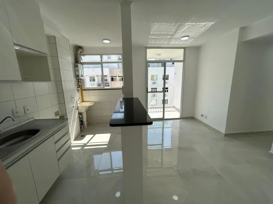 Foto 2 de Apartamento com 2 quartos à venda, 48m2 em Anil, Rio De Janeiro - RJ