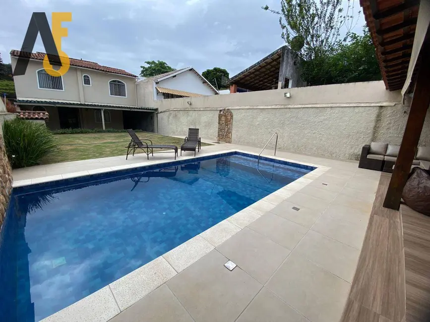 Casa de Condomínio com 4 quartos à venda, 390m2 em Rio De Janeiro - RJ - imagem 2 Foto 2 de Casa de Condomínio com 4 quartos à venda, 390m2 em Rio De Janeiro - RJ