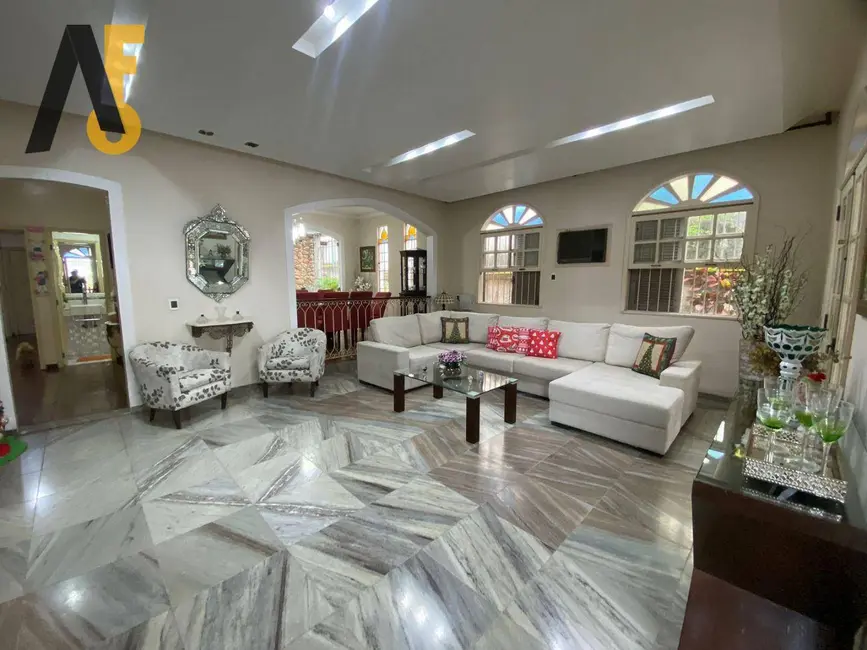 Casa com 3 quartos à venda, 287m2 em Rio De Janeiro - RJ - imagem 7 Foto 7 de Casa com 3 quartos à venda, 287m2 em Rio De Janeiro - RJ