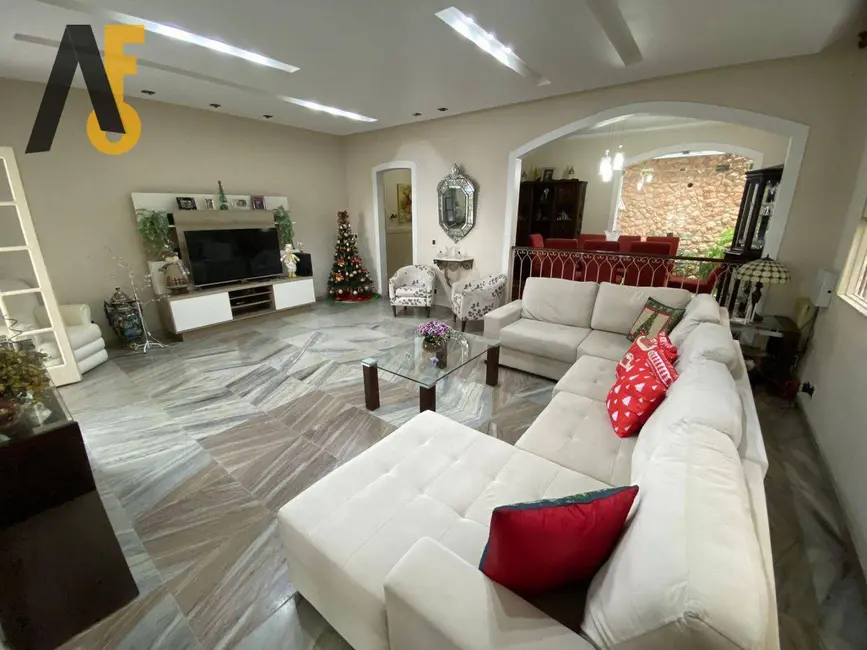 Casa com 3 quartos à venda, 287m2 em Rio De Janeiro - RJ - imagem 9 Foto 9 de Casa com 3 quartos à venda, 287m2 em Rio De Janeiro - RJ