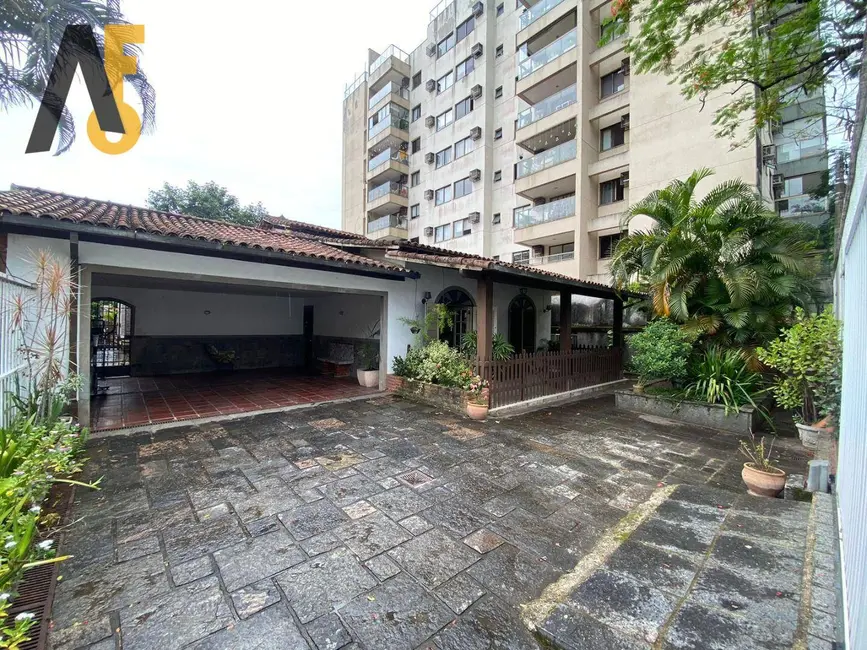 Foto 1 de Casa com 3 quartos à venda, 287m2 em Rio De Janeiro - RJ
