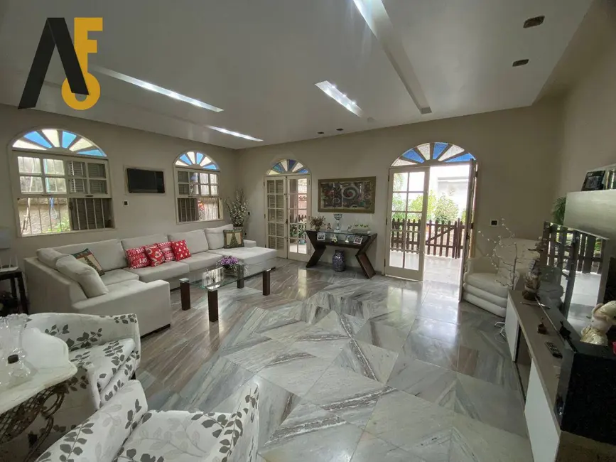 Casa com 3 quartos à venda, 287m2 em Rio De Janeiro - RJ - imagem 8 Foto 8 de Casa com 3 quartos à venda, 287m2 em Rio De Janeiro - RJ