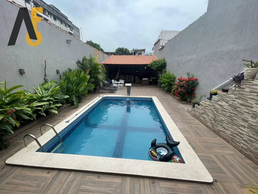 Casa com 5 quartos à venda, 382m2 em Pechincha, Rio De Janeiro - RJ - imagem 4 Foto 4 de Casa com 5 quartos à venda, 382m2 em Pechincha, Rio De Janeiro - RJ