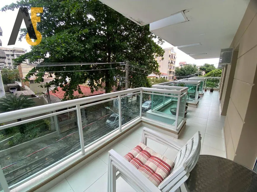 Foto 2 de Apartamento com 3 quartos à venda, 155m2 em Rio De Janeiro - RJ