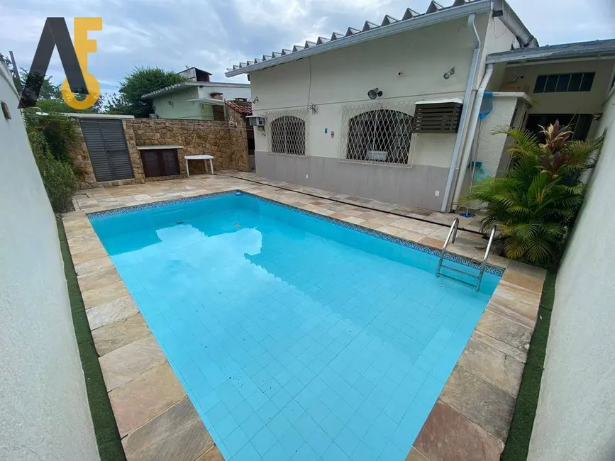 Foto 1 de Casa de Condomínio com 3 quartos à venda, 295m2 em Rio De Janeiro - RJ