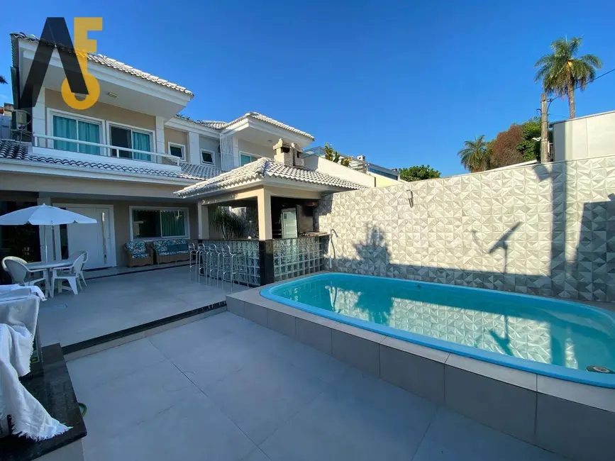 Casa de Condomínio com 3 quartos à venda, 176m2 em Rio De Janeiro - RJ - imagem 1 Foto 1 de Casa de Condomínio com 3 quartos à venda, 176m2 em Rio De Janeiro - RJ