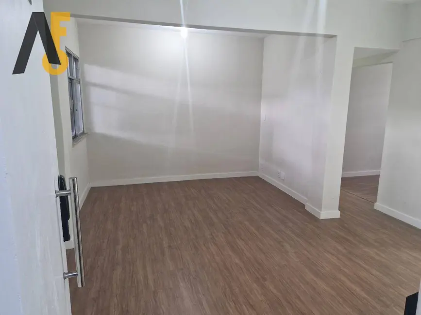 Foto 3 de Apartamento com 2 quartos à venda, 68m2 em Rio De Janeiro - RJ