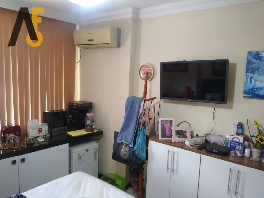 Apartamento com 3 quartos à venda, 147m2 em Rio De Janeiro - RJ - imagem 9 Foto 9 de Apartamento com 3 quartos à venda, 147m2 em Rio De Janeiro - RJ