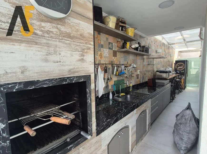 Casa de Condomínio com 5 quartos à venda, 318m2 em Pechincha, Rio De Janeiro - RJ - imagem 9 Foto 9 de Casa de Condomínio com 5 quartos à venda, 318m2 em Pechincha, Rio De Janeiro - RJ