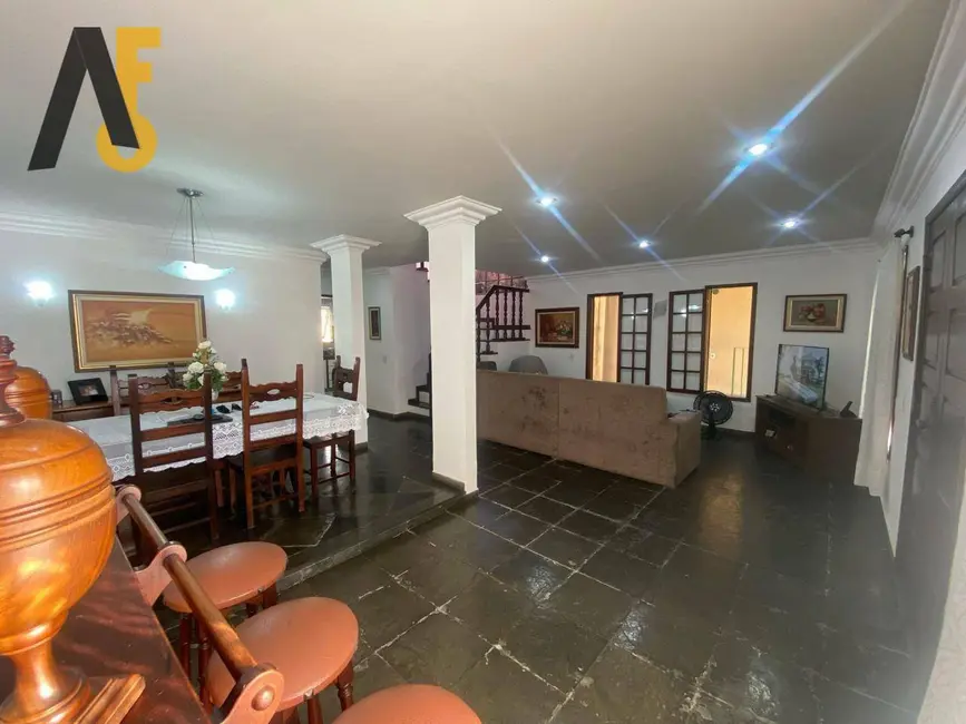 Casa de Condomínio com 3 quartos à venda, 318m2 em Rio De Janeiro - RJ - imagem 4 Foto 4 de Casa de Condomínio com 3 quartos à venda, 318m2 em Rio De Janeiro - RJ