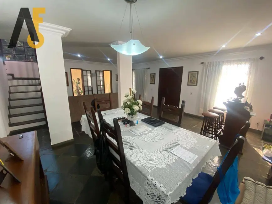 Casa de Condomínio com 3 quartos à venda, 318m2 em Rio De Janeiro - RJ - imagem 5 Foto 5 de Casa de Condomínio com 3 quartos à venda, 318m2 em Rio De Janeiro - RJ