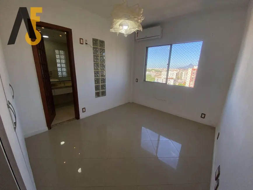 Foto 9 de Apartamento com 2 quartos à venda, 74m2 em Pechincha, Rio De Janeiro - RJ